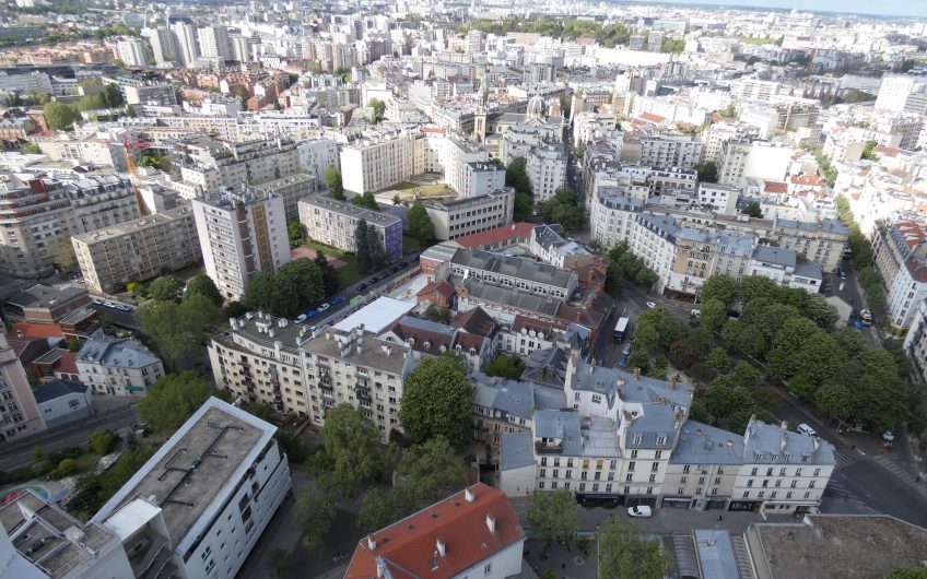 Face à la Butte-aux-Cailles, superbe duplex atypique – Paris 13ème
