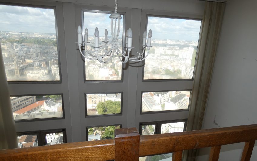 Face à la Butte-aux-Cailles, superbe duplex atypique – Paris 13ème
