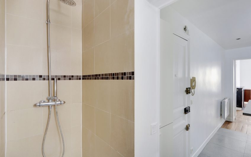 A vendre métro Charles Michels : 3 pièces en excellent état