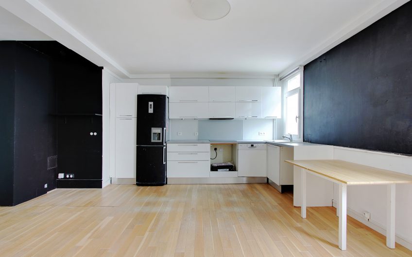 A vendre métro Volontaires : Appartement de 3 pièces en duplex – Paris 15ème