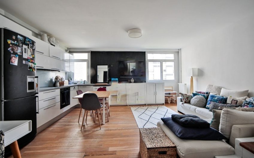 A vendre métro Volontaires : Appartement de 3 pièces en duplex – Paris 15ème