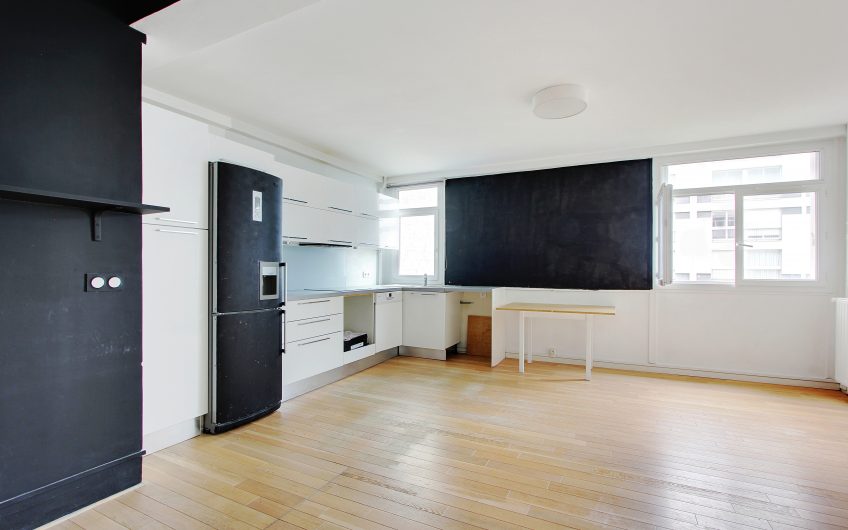 A vendre métro Volontaires : Appartement de 3 pièces en duplex – Paris 15ème
