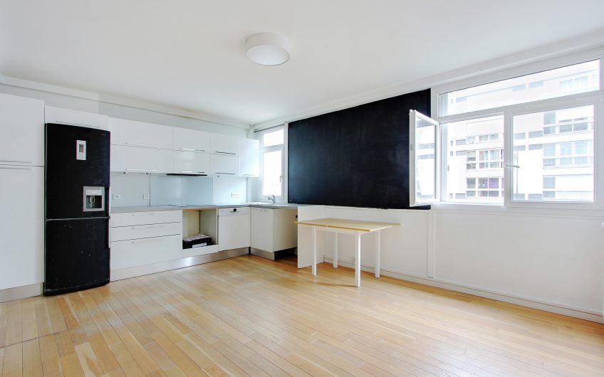 A vendre métro Volontaires : Appartement de 3 pièces en duplex – Paris 15ème
