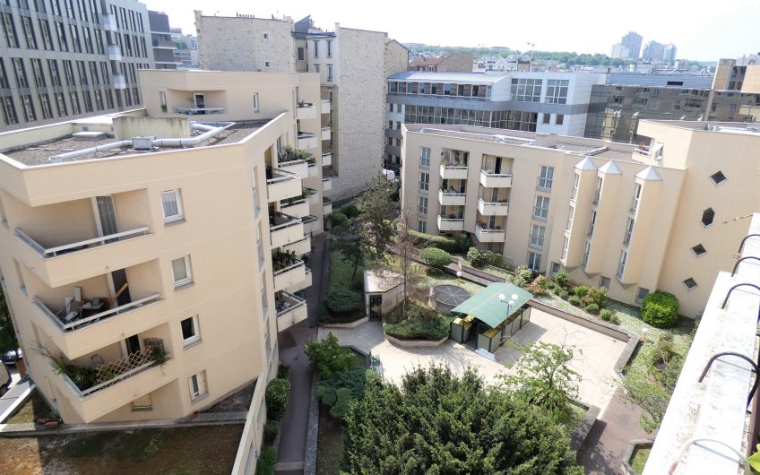 A vendre métro Mairie d’Issy : Appartement de 3-4 pièces au dernier étage – Issy-Les-Moulineaux