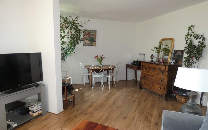 A vendre métro Mairie d’Issy : Appartement de 3-4 pièces au dernier étage – Issy-Les-Moulineaux