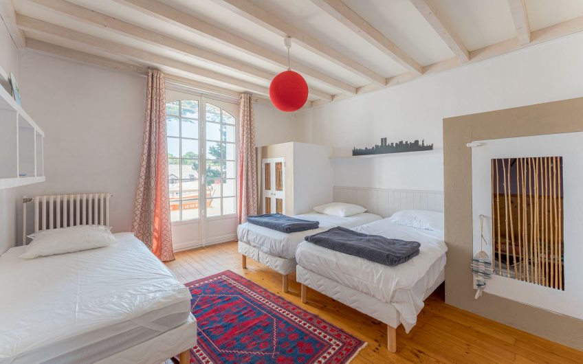 Bienvenue dans une villa bauloise des années 30 / 4 chambres