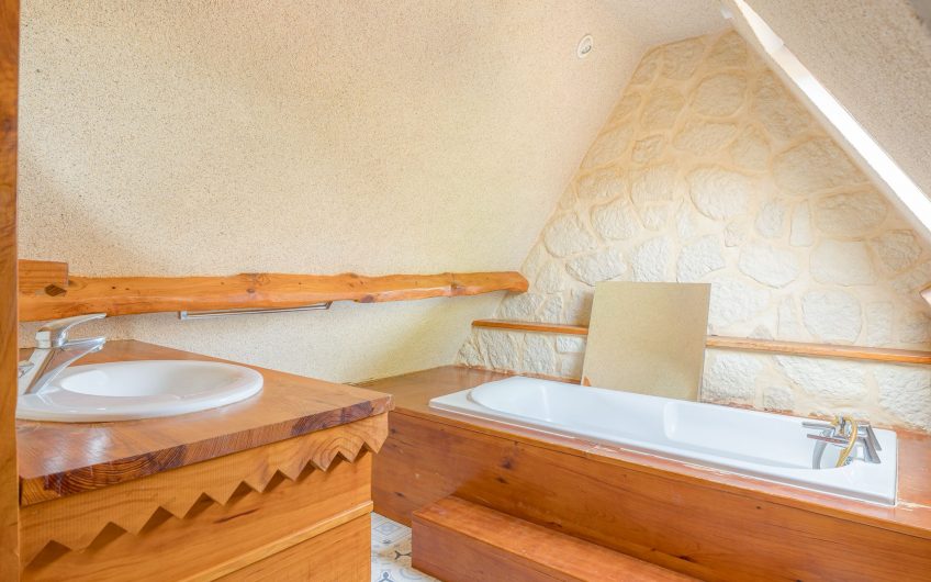 Bienvenue dans une villa bauloise des années 30 / 4 chambres